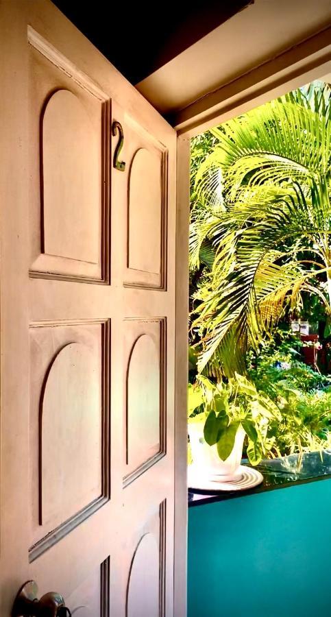 Stan-Inn, North Goa, Vagator, With Strong Wifi,Free Private Parking & Kitchen, Can Cook Where You Stay エクステリア 写真